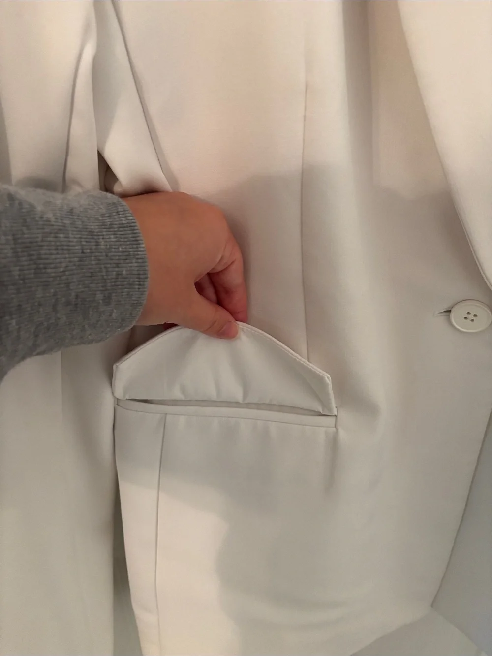 Tailored Cream Single-Button Blazer for Women